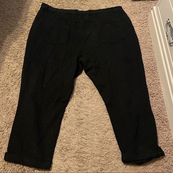 Plus Sized Knee Ripped Jeans - Picture 2 of 3